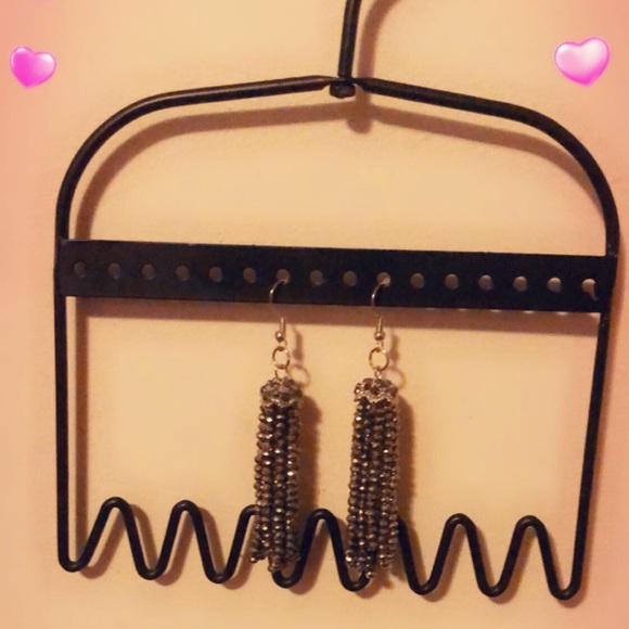 ‼️Sold‼️Silver Beaded Short Tassel Dangle Earrings - Picture 5 of 5